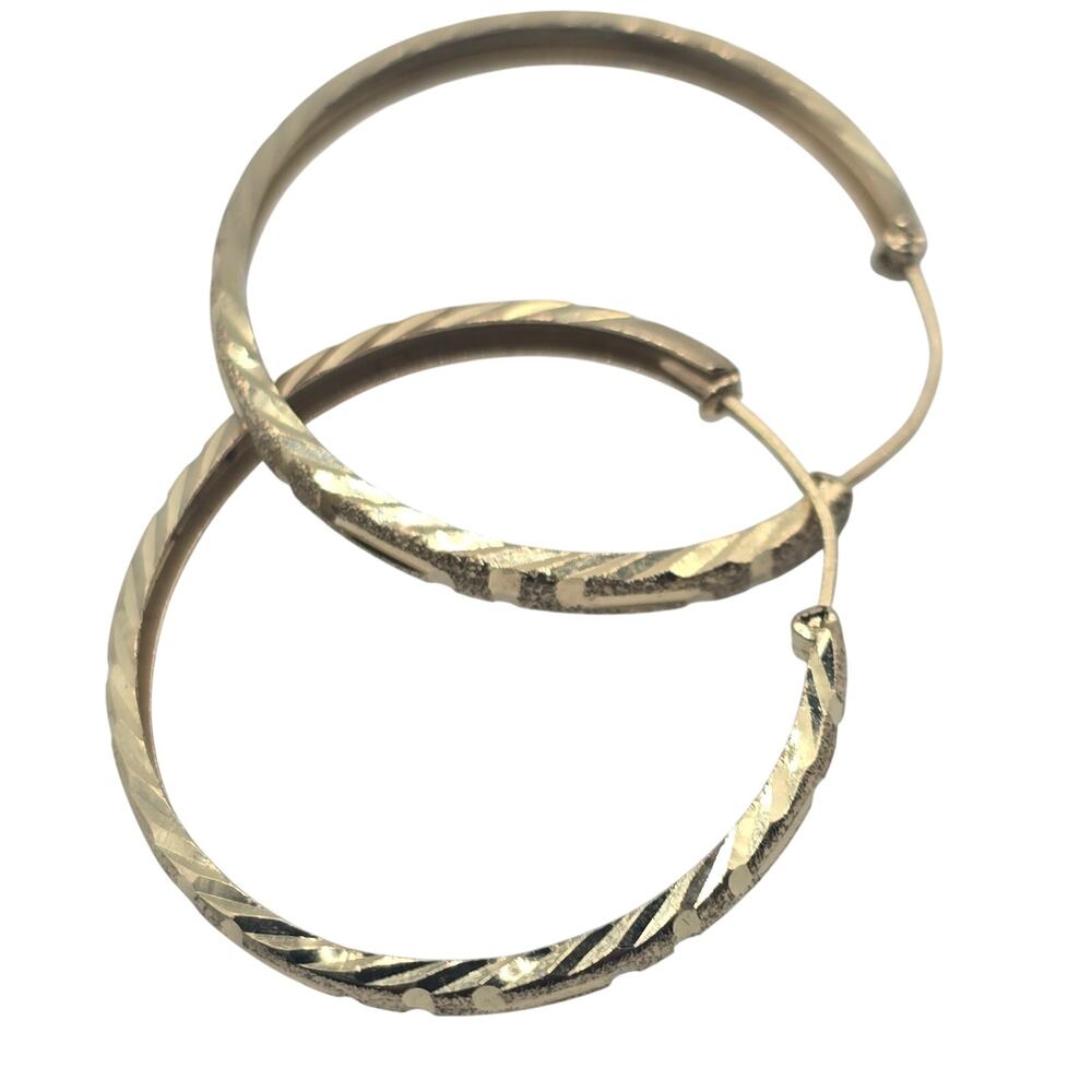 14K Yellow Gold Diamond-Cut Hoop Earrings 2.2g Approx. 1.25"